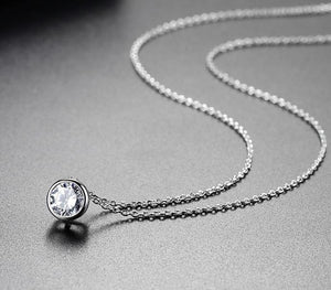 Bubble Moissanite Bezel Necklace 18k Gold