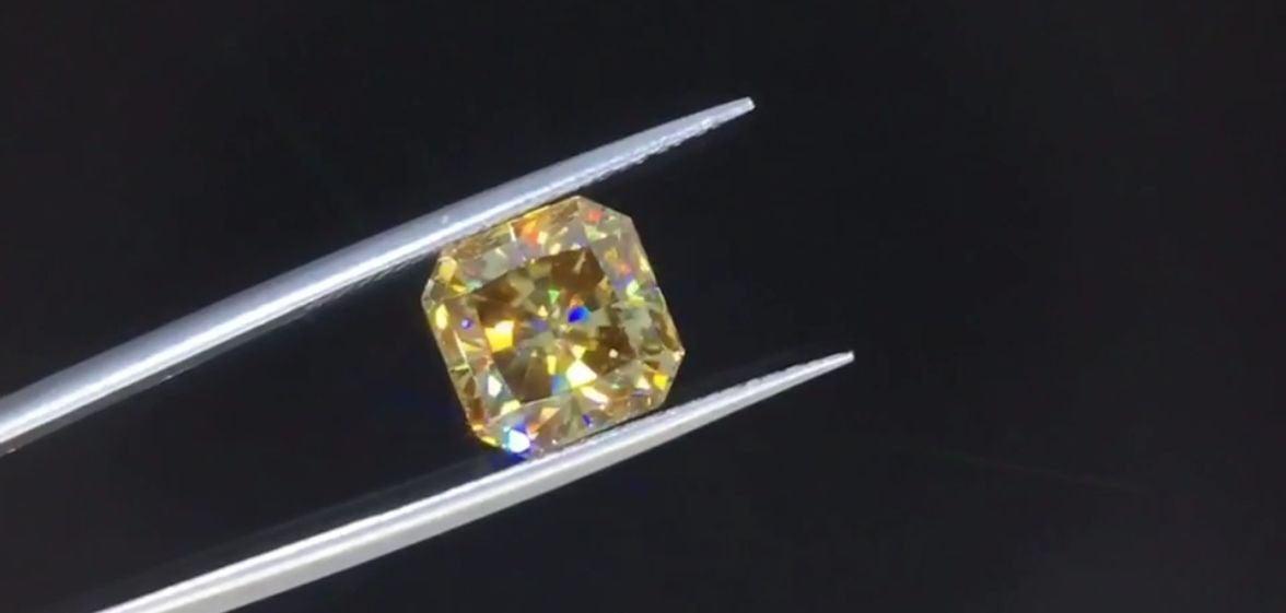 6.5 x 6.5mm Square Radiant Cut Moissanite Champagne